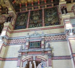 Rundgang durch die Bahnhofshalle