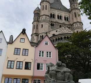 St.Martin mit dem vorderen Brunnen