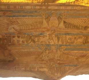 Original Deckenfarbe im Sobek Tempel