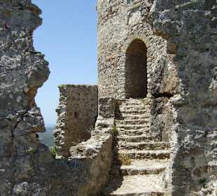 Ruine einer Johanniterburg über Asklipio
