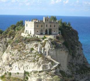 Santa Maria dell´Isola / Tropea