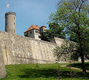 Außenmauer und Turm