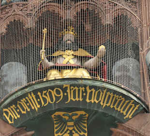 Die Frauenkirche am Nürnberger Hauptmarkt