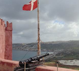 Agatha's Tower 'Roter Turm', Blick auf Mellieha Bay