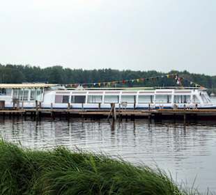 Fahrgastschiff Wikommen