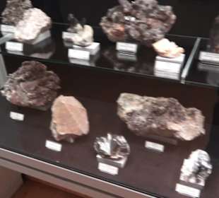 Museum für Mineralien und Mathematik