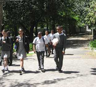 Schüler in Schuluniform