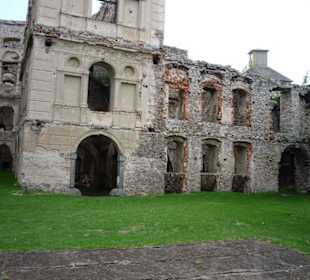 Dziedziniec główny