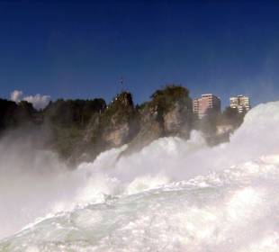 Da sprüht das Wasser