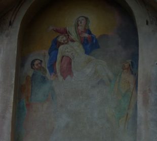 Malereien an den Fassaden