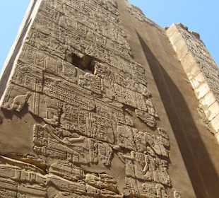 Inschriften des Säulensaals