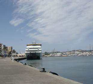 Im Hafen von Ibiza Stadt