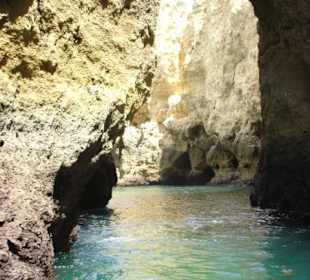 Bootsfahrt zu den Grotten