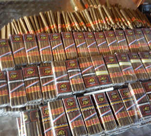 Cigars on Rancho Real - JeepSafari Tour