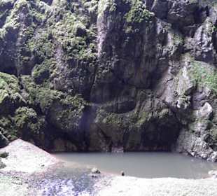 Пещера Пункевни