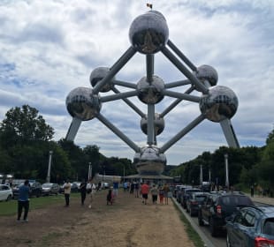 Das sehr schöne Atomium aus der Weltausstellung vo