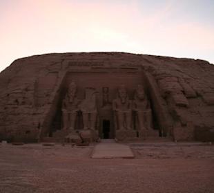 Abu Simbel, Tempel Ramses II