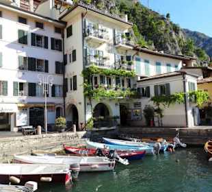 Impressionen aus dem alten Hafen von Limone