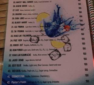 Bar rechts vom Manathai Khao Lak