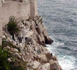 Blick zur Stadtmauer