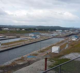 Neue Schleusen in Agua Clara