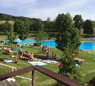 Freibad ca. 500m  vom Campingplatz