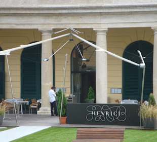 Restaurant Henrici, ehemalige Schloss Stallungen