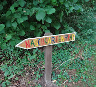 Hinweis zum Naschgarten im Arboretum