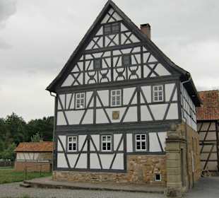 Gebäude