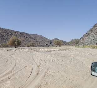 Im feinen Sand driften wir weiter