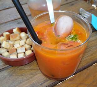 Gazpacho im Restaurant La Paëlla de la Mer