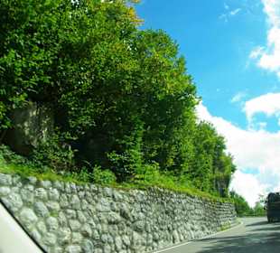 Da geht es von Italien her rauf