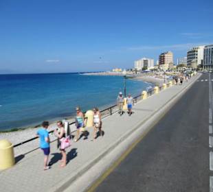 Mit dem Hop Bus in Rhodos Stadt unterwegs