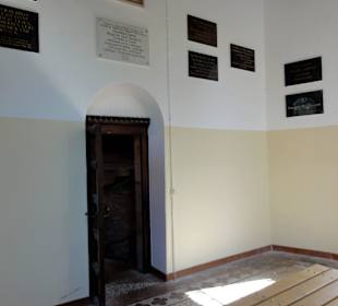 Die Bismarckgedenkhalle im Turm