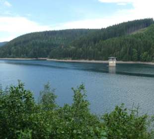 Blick zum Stausee der Ohra-Talsperre