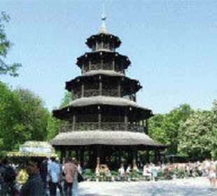 Im Sommer lockt der Englische Garten