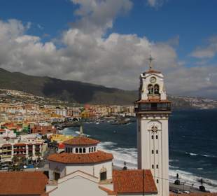 Catedral y pueblo