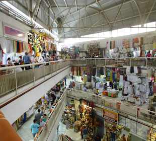 3 Etagen hier gibt es fast alles