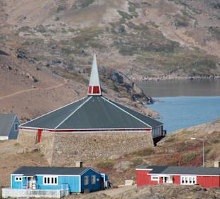 Die Kirche von Tasiilaq - Fernsicht