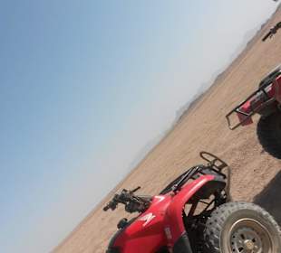 Kleine Pause in der Wüste zum Fotoshooting