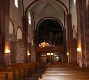 Blick in das Kirchensdchiff