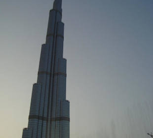 Wasserspiele vor dem Burj Khalifa