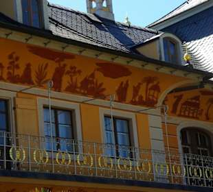 Orient-Malereien am Haus