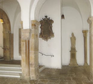 Von der Krypta zum Domkreuzgang