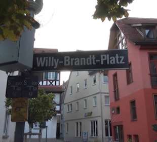 Willy-Brand-Platz