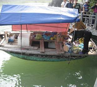 Schwimmender Supermarkt