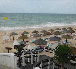 Strand beim Holiday Inn