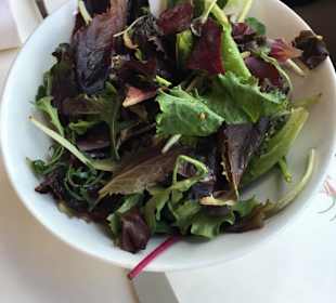 Kleiner Salat zum Flammkuchen