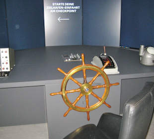 Hier kann man selbst in den Hafen fahren :-)