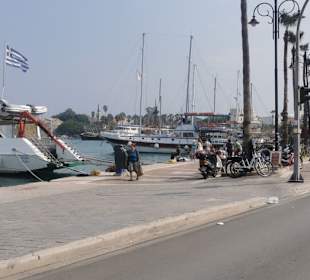 Ein Spaziergang in der Nähe des Hafens